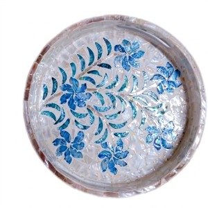 Bandeja redonda artesanal de nácar con mosaico floral e incrustaciones de conchas, bandeja decorativa para mesa de café y decoración del hogar. - Product Image 1