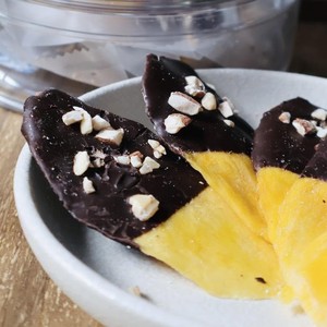 Mango Deshidratado Suave con Chocolate Gourmet, Mango Premium con Capa de Chocolate Suave, Fruta Tropical, Sabor Agridulce, Venta al por Mayor - Product Image 2