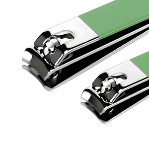 Cortauñas de Acero Inoxidable ZH INTERNATIONAL con Mango Verde, Hoja Plana y Punta Redondeada, Portátil para Uso en Dedos, Tamaño Adulto - Product Image 3