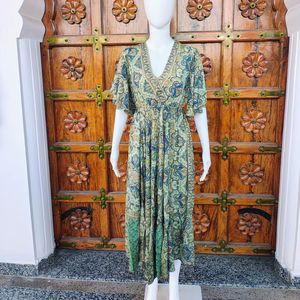 Robe longue décontractée pour femme, style vintage, simple, écologique, respirante, infroissable, à volants, tissée, taille naturelle, col en V, à volants légers - Product Image 1