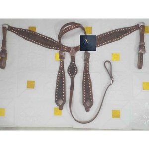 Ensemble de têtière et de collier de poitrine pour cheval en cuir marron, à une oreille, avec tressage en cuir brut et motifs floraux, équipement de style western - Product Image 1