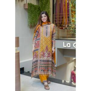 Salwar Kameez Rojo de Algodón de Diseño JD con Diseño Pintado a Mano para Fiestas, Hermoso Conjunto de Top, Pantalón y Dupatta - Product Image 3