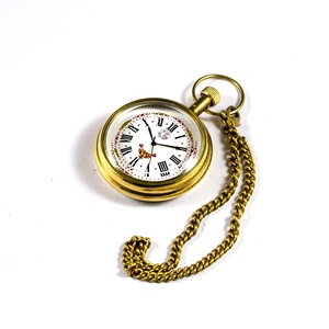 Montre de poche en laiton montres anciennes à quartz chaînes boîtier en argent antique mécanique personnalisé boîte en bois vintage gravée avec design - Product Image 1