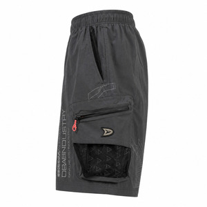 Shorts cargo California Custom Graphite Techwear pour homme, coupe décontractée, nylon, style streetwear Y2K, avec poches en mesh et impression réfléchissante - Product Image 4