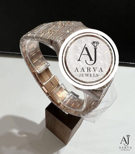 Montre mécanique de luxe antique en moissanite, boîtier en acier inoxydable, cadran en cristal saphir 30 mm, entièrement sertie de pierres, analogique, bracelet 20 mm - Product Image 5