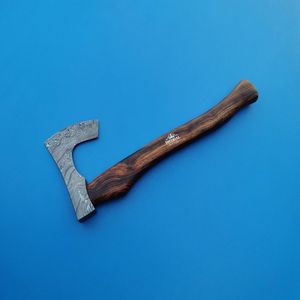 Hache à main en acier au carbone, outil de coupe de bois pour le camping en plein air, avec manche en bois durable, pour la randonnée en forêt et l'utilisation en jardin. - Product Image 1