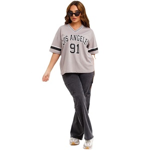 Camisa deportiva de tela transpirable con cuello en V personalizada a la moda para mujer, nuevo diseño, estilo de Jersey impreso para mujer, colores y logotipos personalizados - Product Image 2