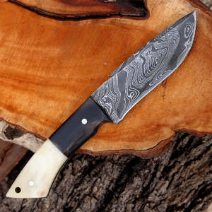 Cuchillo de Caza/Desollador Personalizable OEM de Acero Inoxidable con Mango de Madera Pakka y Funda de Cuero, Hecho a Mano, Marca ZA DAMASCUS MAKERS - Product Image 3