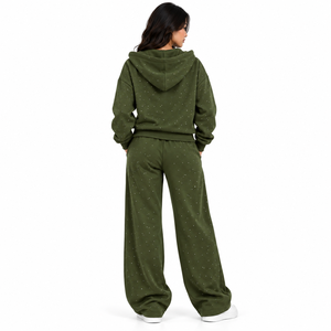 Conjunto de Sudadera con Cremallera y Pedrería de Peso Pesado y Pantalones de Pierna Ancha para Mujer, Chándal Verde Oliva Adornado, Ropa Casual Urbana, Marca Privada - Product Image 2