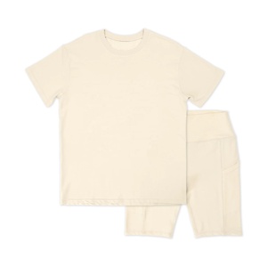 Ensemble 2 pièces pour femmes, haut à manches courtes en tricot ample avec short au-dessus du genou, couleur unie, respirant, vêtements décontractés, printemps été - Product Image 2