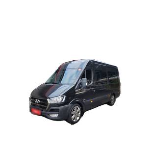 Hyundai Solati de 15 Plazas, Modelo Diciembre 2023, 34,339 km, Diésel, Caja de Cambios Automática, Cámara Trasera, Volante a la Izquierda - Product Image 1