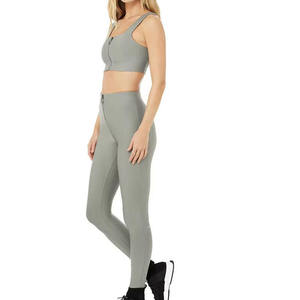 Conjunto Deportivo para Mujer, Top sin Mangas, Shorts de Cintura Alta, Diseño Fruncido, Elástico en 4 Direcciones, Secado Rápido, Ecológico, para Yoga y Gimnasio - Product Image 1