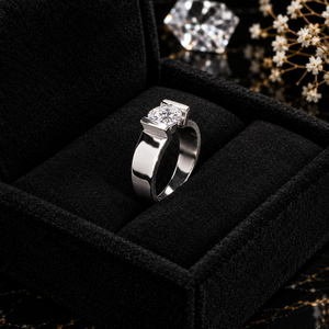 Bague de fiançailles classique solitaire pour femme avec diamant rond brillant de 1,5 ct cultivé en laboratoire, or massif 18 carats et certification IGI - Product Image 2