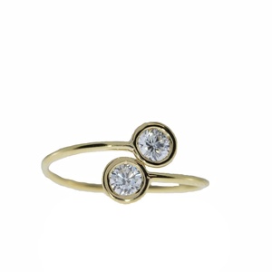 Anillo de Diamantes Cultivados en Laboratorio de 0.60 CT con 2 Piedras en Oro de 18K |   Anillo de Compromiso Toi Et Moi con Certificado IGI |   Elegante Joyería Nupcial - Product Image 4