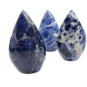 Cristal de Sodalite Naturelle Polie en Forme de Flamme de 3 Pouces, Pierre Précieuse Bleue en Goutte d'Eau Sculptée à la Main, Décoration Feng Shui pour la Maison, Vente en Gros - Product Image 1