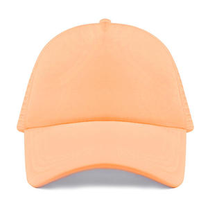 Gorra Trucker Personalizada con Malla Transpirable en la Parte Trasera, Gorra Premium de Estilo Urbano para Marcas de Moda, Minoristas y Boutiques - Product Image 1