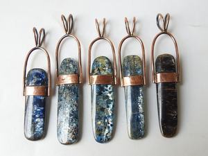 Bleu Kyanite Classique Lunette Réglage Cabochon Lisse Fait Main Cuivre Unisexe Pendentif - Product Image 2