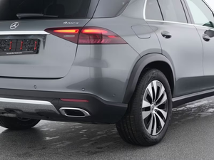 Mercedes Benz GLE 350 DE 4M SUV Híbrido Diésel, Techo Panorámico, Faros LED, Auto Usado de Lujo, Listo para Exportar - Product Image 4