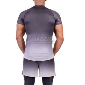 T-shirts de performance pour hommes à faible MOQ, séchage rapide et confortables, pour la vente en ligne - Product Image 3