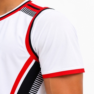Maillot de sport pour hommes, performance supérieure, personnalisable, pour équipes sportives, séchage rapide, athlétique, football professionnel, respirant, polyester de qualité supérieure - Product Image 5