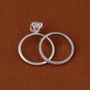 Anillo de compromiso de lujo con diamante ovalado cultivado en laboratorio y banda pavé en oro blanco de 14K para mujer, elegante anillo solitario nupcial, regalo. - Product Image 3