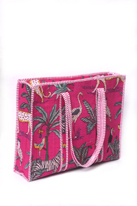 Bolso Tote Acolchado Rosa con Estampado de Selva, Bolso Tote de Algodón Hecho a Mano, Bolso de Hombro con Estampado Tropical, Bolso de Compras Grande, Bolso de Playa, Bolso de Viaje. - Product Image 3