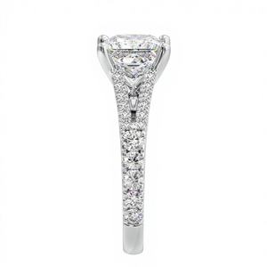 Anillo Solitario de Moissanita de Corte Princesa de 1.5CT con Aro Dividido y Engaste Pavé en Plata 925, Oro Blanco y Oro Rosa - Product Image 5