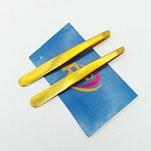 Pinzas para Cejas de Acero Inoxidable Japonés Ecológicas, Chapadas en Oro, Punta Inclinada, con Logotipo Personalizado - Product Image 3