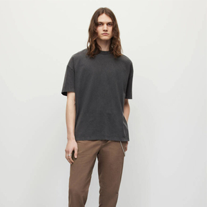 Camiseta Oversize para Hombre con Hombros Caídos, Estilo Urbano Minimalista, Ajuste Relajado, Algodón, Color Liso, Top Casual de Verano a la Moda - Product Image 2