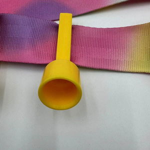 Cinturón de fútbol americano al por mayor con 3 banderas ajustables, juego de banderas con hebilla de liberación rápida, cinturón de fútbol americano con 3 banderas desmontables personalizado OEM a granel - Product Image 4