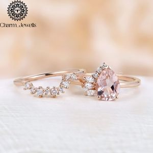Bague de fiançailles classique pour femme en argent plaqué or rose avec moissanite taille coussin et sertissage à griffes - Product Image 3