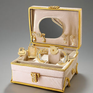 Meilleures ventes : Bijou de piercing hélix en argent sterling 925, motif croissant de lune, avec moissanite et cristal sertis clos en or 14K, boucle d'oreille pour fêtes et mariages - Product Image 1