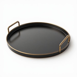 Plateau de service en métal noir avec accents dorés, conçu pour l'hôtellerie de luxe, les résidences élégantes et les expériences culinaires exclusives - Product Image 3