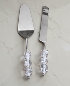 Ensemble de couteaux à gâteau en acier inoxydable de qualité supérieure plaqué or avec manches ornés de perles de cristal, élégants pour servir des desserts de mariage - Product Image 2