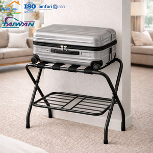 Soporte Plegable de 2 Niveles para Maletas con Placa Superior de Madera, Base Metálica con Estante Inferior para Dormitorio de Hotel, Hecho en Taiwán - Product Image 5
