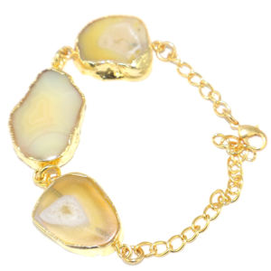Pulsera de cristal curativo con cadena ajustable chapada en oro de 24 quilates y rodajas de ágata natural de moda moderna para mujeres y niñas. - Product Image 2