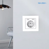 Prise de courant murale de style moderne de 15W avec 1 USB et 2 prises électriques allemandes de type C IP44 16A à courant nominal unique