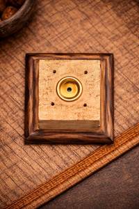 Quemador de Incienso de Madera Hecho a Mano – Decoración Zen para Meditación y Aromaterapia - Product Image 5
