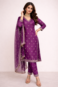 Ensemble Kurta Salwar et Dupatta brodés pour femmes, de qualité supérieure, au design magnifique, idéal pour le bureau et les soirées. - Product Image 3