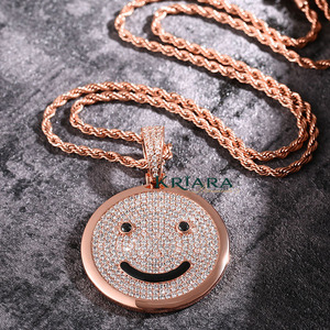 Charme visage souriant en moissanite plaqué or 18 carats en argent 925, style hip-hop unisexe, à porter au quotidien - Product Image 6