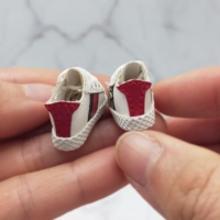 Mini baskets en plastique ultra-réalistes, ajustement parfait, accessoires pour poupées, design moderne, décoration intérieure