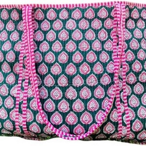 Sac fourre-tout matelassé en coton à imprimé floral, doublure en toile écologique, sac de shopping et de voyage tendance - Product Image 1