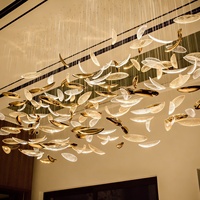 Lustre suspendu en verre personnalisé en métal de luxe pour mariage, escalier de villa, duplex