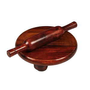 ชุดทำโรตีแบบดั้งเดิมทำจากไม้ พร้อมแผ่นไม้ขัดเรียบสำหรับรีดแป้ง และอุปกรณ์ทำโรตี จาปาตี และขนมอบแบบบูราก - Product Image 5