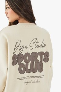 Sudadera con Capucha Extra Grande para Mujer, Estilo Urbano, Ecológica, 100% Algodón, con Hombros Caídos, Manga Larga, Informal - Product Image 6