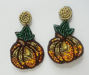 Boucles d'oreilles brodées à la main avec perles pour femmes et filles, bijoux en acier inoxydable tendance pour l'automne par MD HANDICRAFTS - Product Image 5