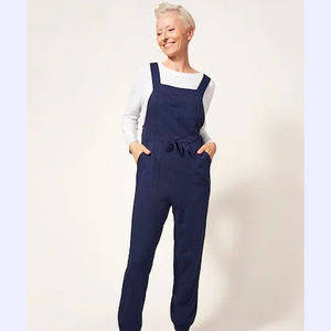 Overol de Mezclilla para Mujer con Estampado Floral, Ideal para Atuendos Casuales y Ropa Urbana - Product Image 5