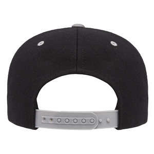 Gorra Snapback de 6 Paneles, Negra con Visera Gris en Contraste, Ajustable, Unisex, Estilo Urbano, Tela Twill, Casual - Product Image 5