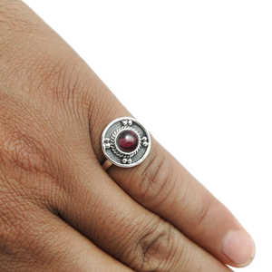 Anillo minimalista de plata 925 con piedra de granate, estilo clásico, joyería para mujer, anillo bohemio hecho a mano de moda. - Product Image 2