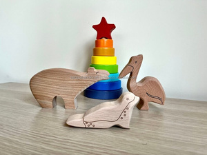 Ensemble d'animaux marins en pin poli faits à la main pour les tout-petits, jouets d'art populaire avec boîte décorative pour la décoration de la maison - Product Image 3